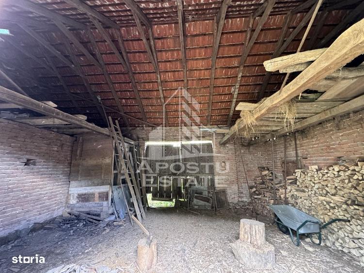Casă cu 4 camere în Julița