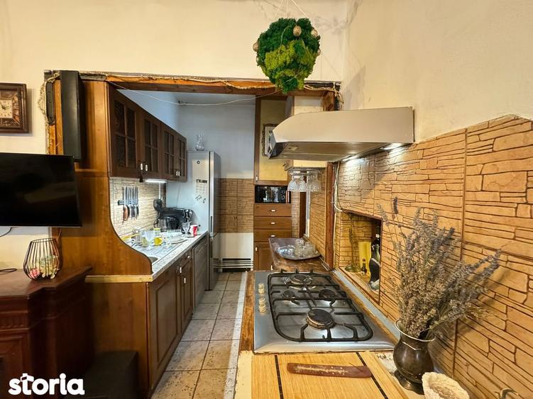 Apartament la casa , decomandat. 100 mp, 3 camere Centru Sibiu - 13