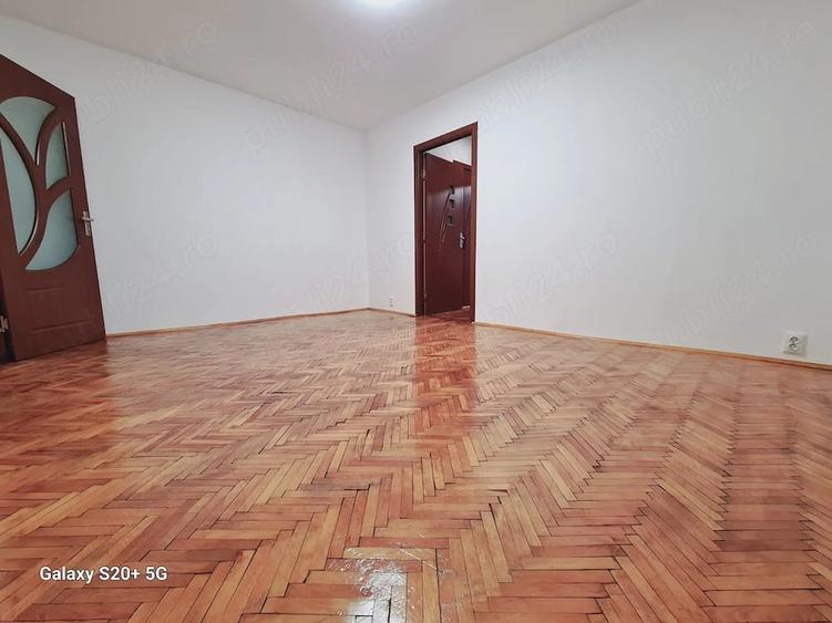 Apartament cu 2 camere semidecomandat în Brazda lui Novac