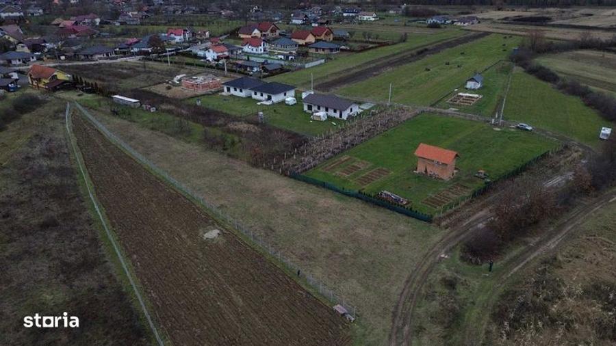 Teren de 2300 mp, în Săcălășeni