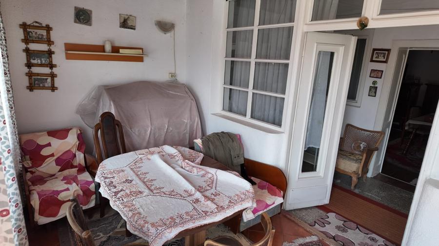 Casă individuală cu 4 camere cu Garaj în Central