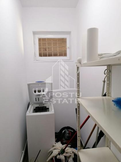 Apartament cu 2 camere decomandat în P-ța Unirii