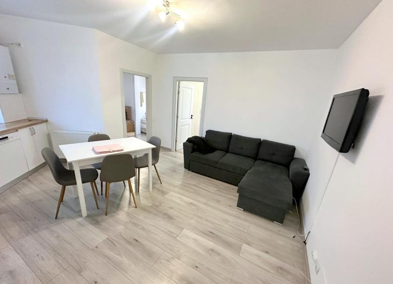 Apartament cu 3 camere semidecomandat, mobilat în Iris — fotografia 1