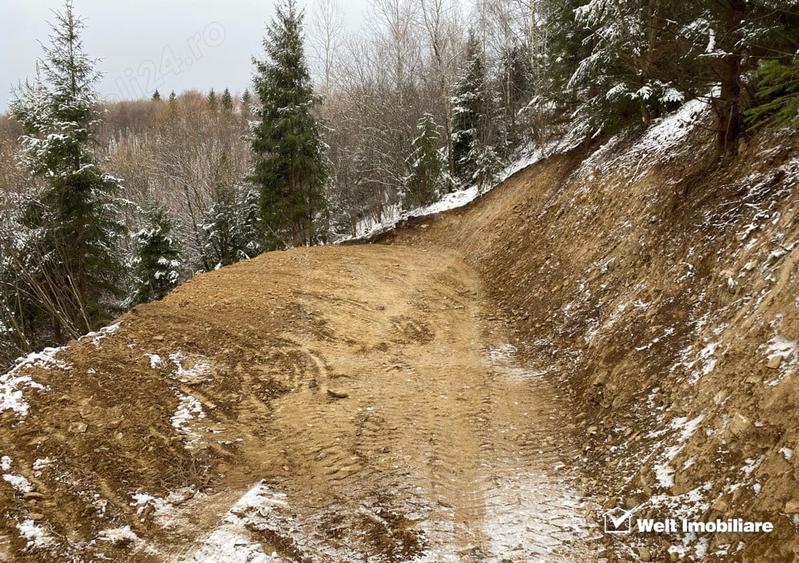 Teren Construcții intravilan de 1100 mp, în Mărișel
