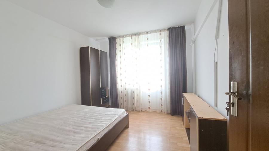 Apartament cu 2 camere decomandat în Crângași