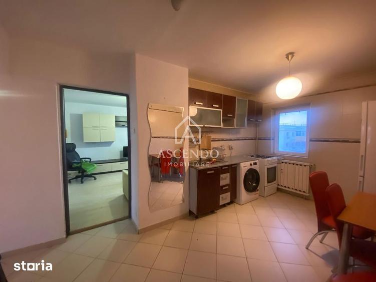 Apartament cu 3 camere, mobilat în Aviației
