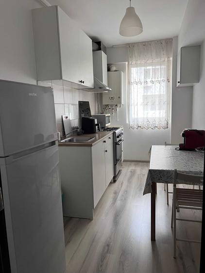 Garsonieră decomandată în Central
