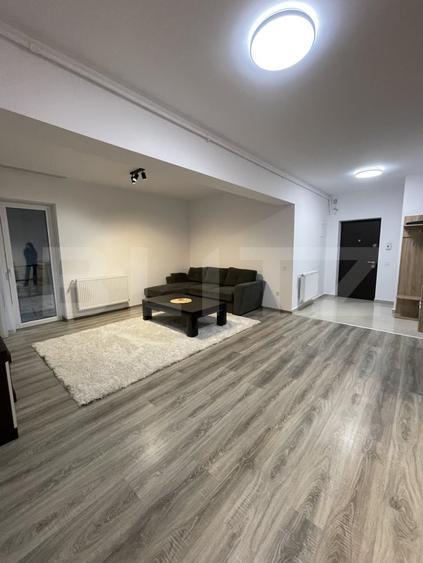 Apartament cu 2 camere decomandat, mobilat în Central