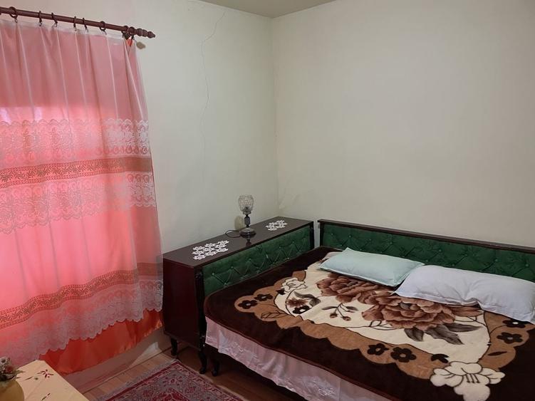 Casă cu 4 camere în Cârna