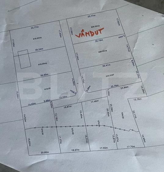 Teren Construcții extravilan de 600 mp, în Est