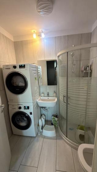 Apartament cu 3 camere decomandat în Pantelimon