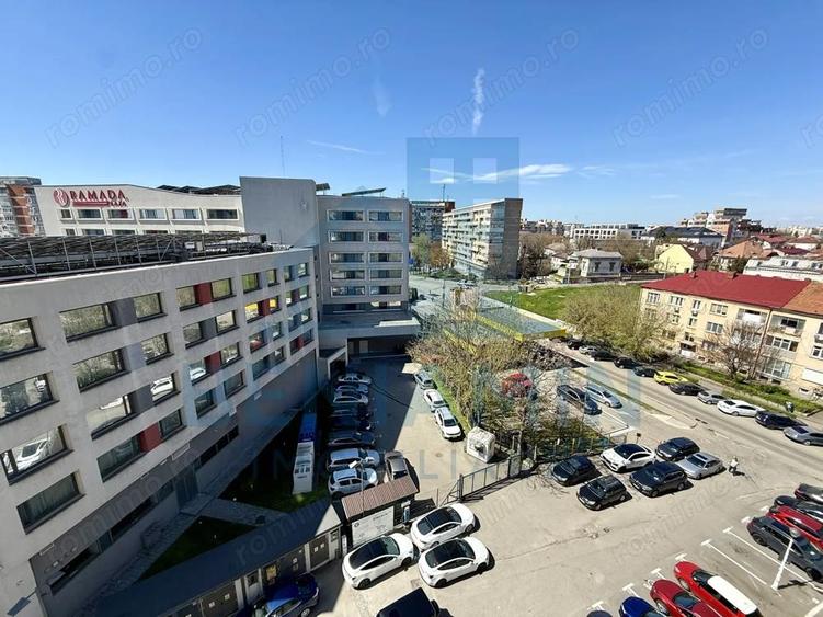 Apartament cu 3 camere decomandat în Ultracentral