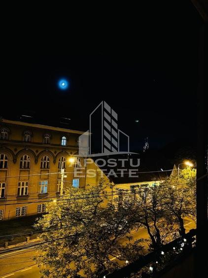 Apartament cu 2 camere decomandat, mobilat în Central