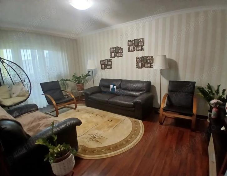 Vanzare Apartament 4 Camere Decomandat Aparatorii Patriei-Al.Tomesti - 4