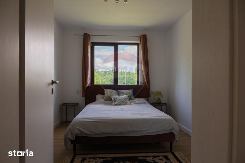 Casă cu 4 camere cu Teren 680 Mp în Ciugud