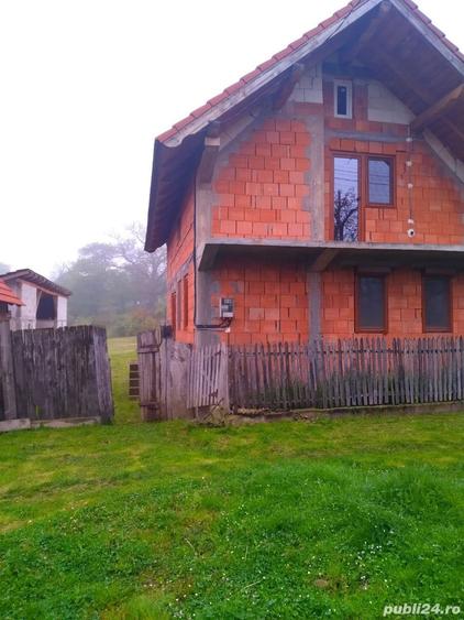 Casă cu 4 camere în Secaș