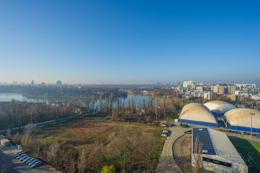 Apartament cu 4 camere decomandat în Floreasca