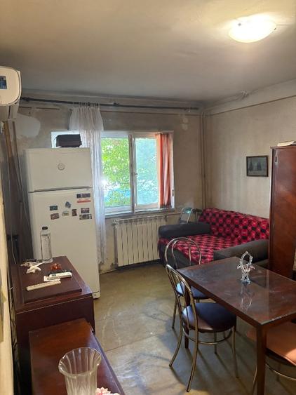 Garsonieră semidecomandată în Micro 14