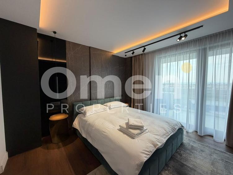 Apartament cu 3 camere semidecomandat, mobilat în Ultracentral