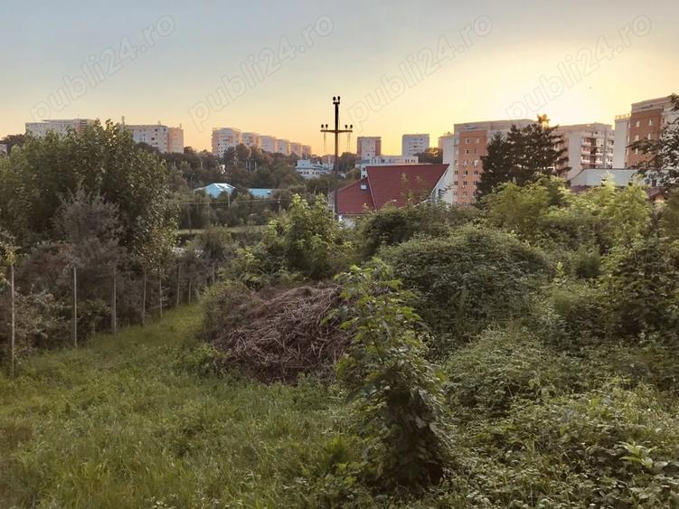 Teren de 1043 mp, în Tătărași