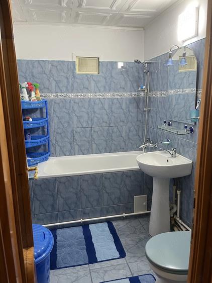 Apartament cu 2 camere decomandat în Radu Negru