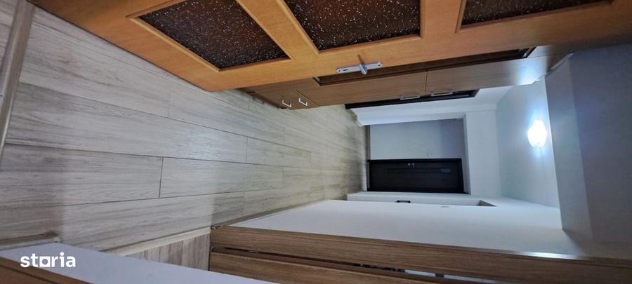 Apartament cu 4 camere, mobilat în Apărătorii Patriei