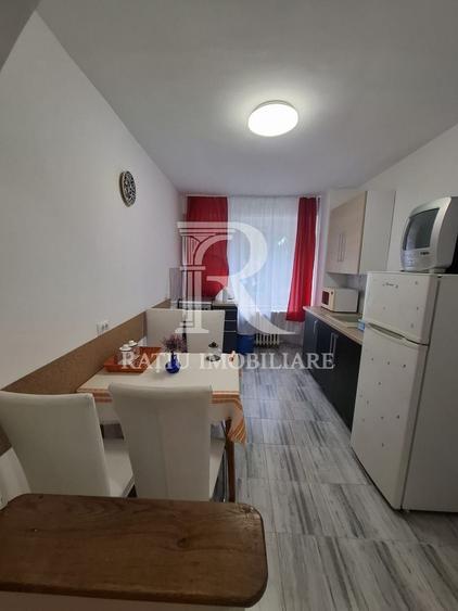 Garsonieră decomandată, mobilată în Cantemir