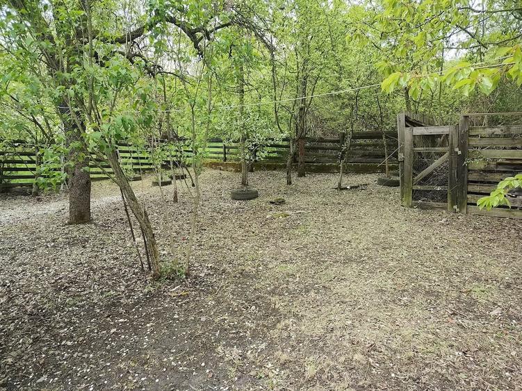 Casă cu Teren 500 Mp în Stâlpeni
