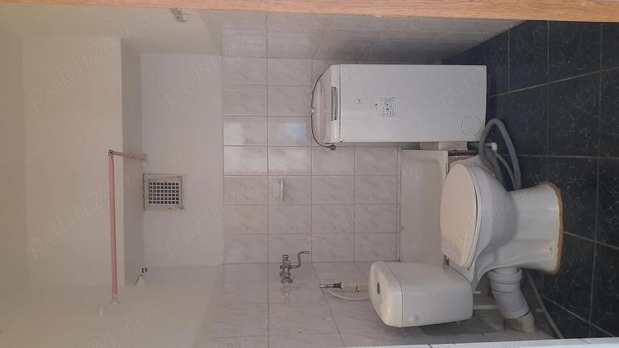 Apartament cu 4 camere decomandat în Poarta 6