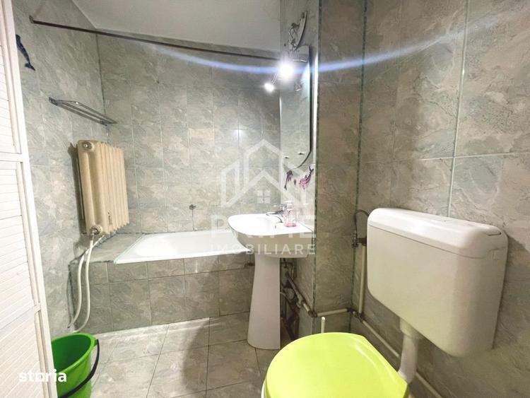 Apartament cu 3 camere, mobilat în Cetate