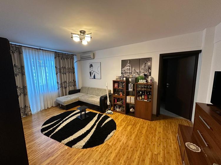 Apartament cu 2 camere semidecomandat în Central
