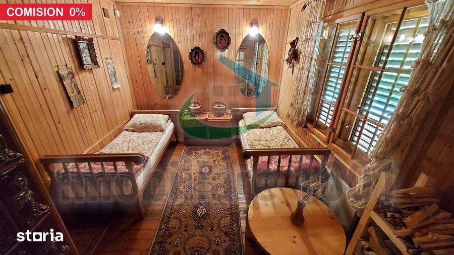 Casă cu 6 camere cu Teren 945 Mp în Firiza