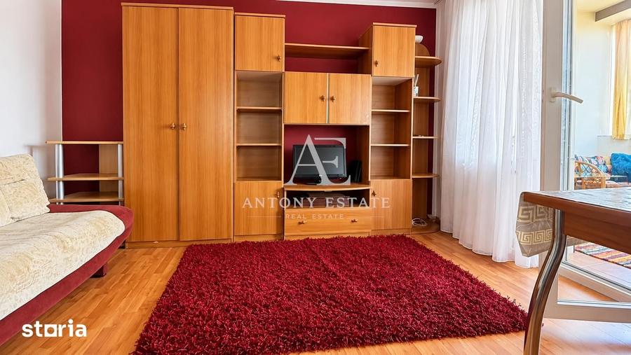 Apartament cu 4 camere decomandat în Salca