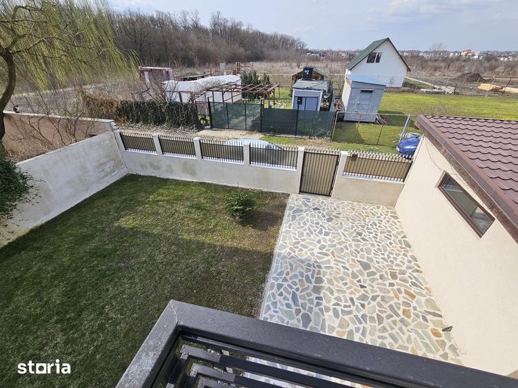 Casă cu 5 camere cu Teren 600 Mp în Tărtășești