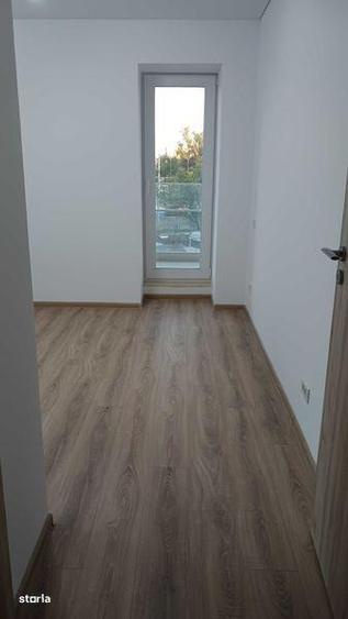 Apartament cu 4 camere în Viilor