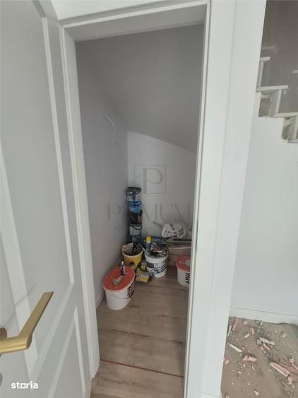 Casă cu 4 camere în Urseni