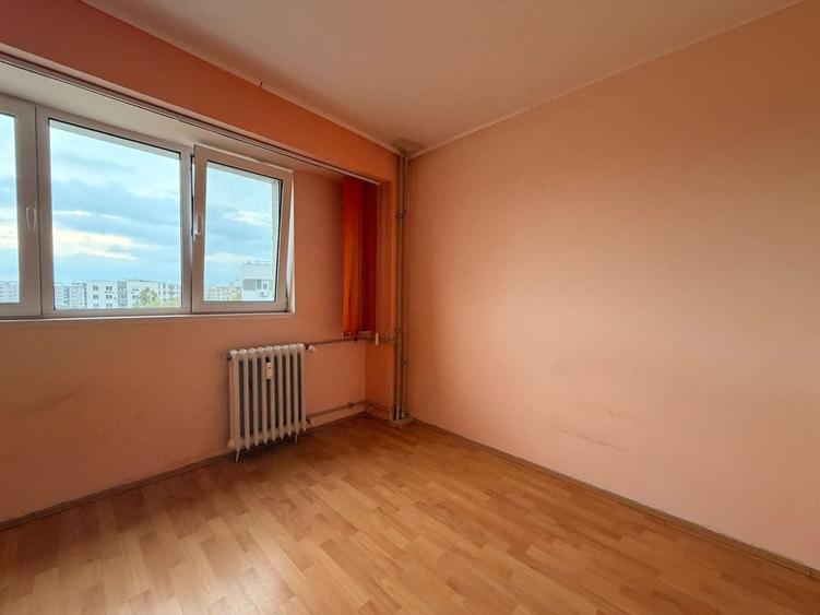 Apartament cu 2 camere semidecomandat în Crângași