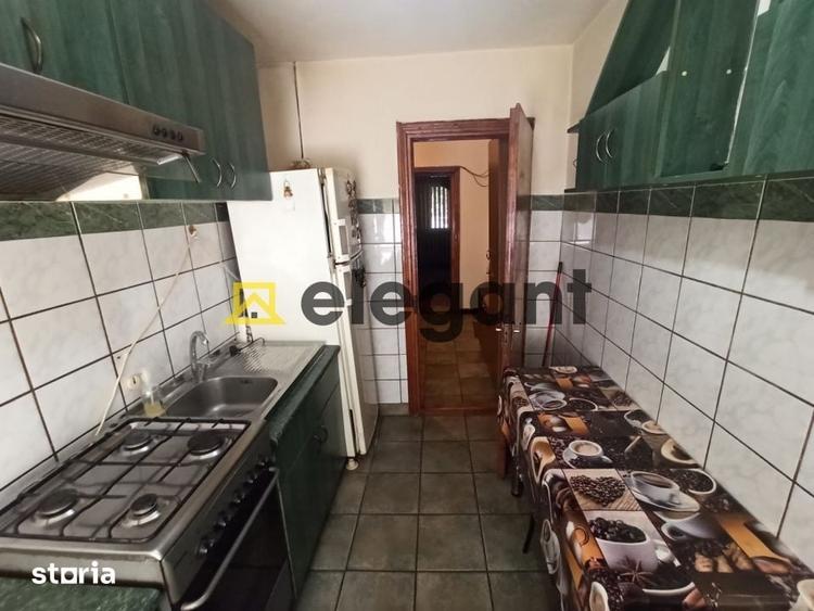 Apartament cu 3 camere decomandat în 1 Mai