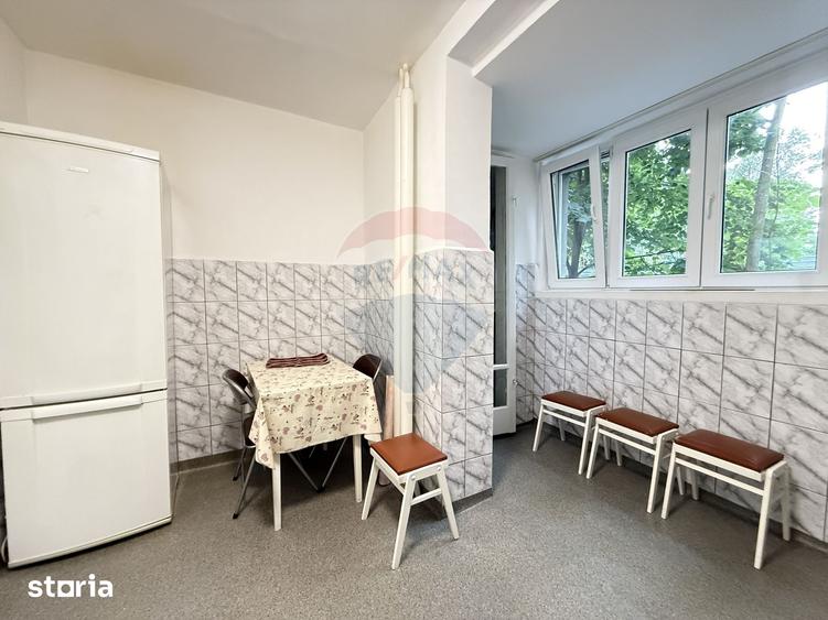 Apartament cu 3 camere, mobilat în Muncii