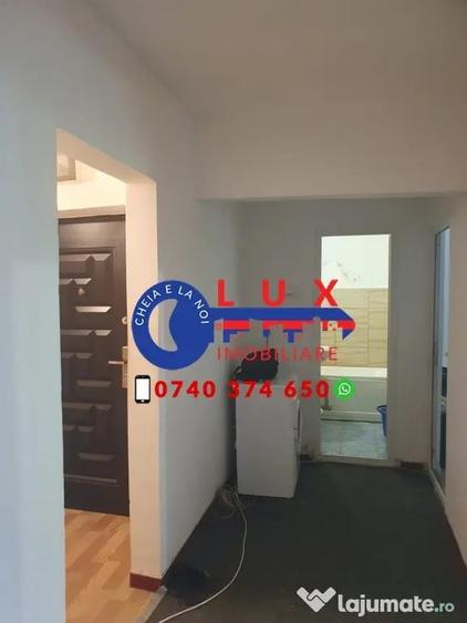 Apartament cu 2 camere decomandat în Piața Nouă