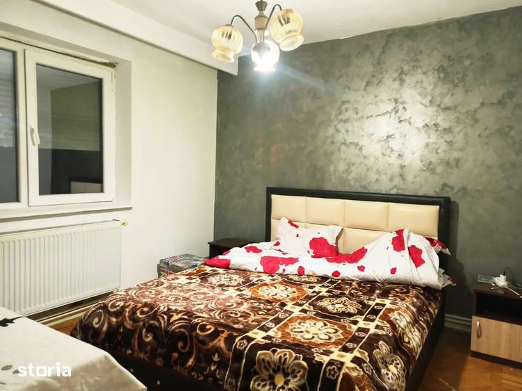 Apartament cu 2 camere decomandat în Trivale