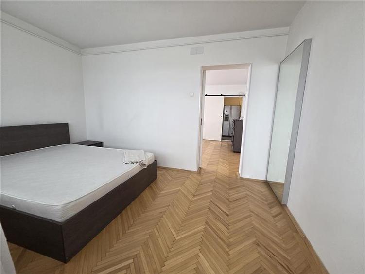 Apartament cu 2 camere semidecomandat în Chibrit
