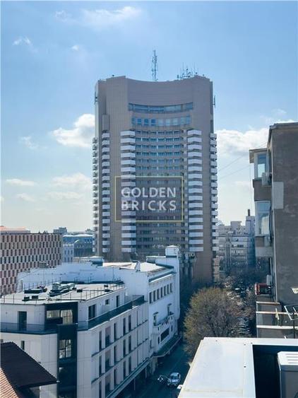 Birou, de 182 mp, în Universitate