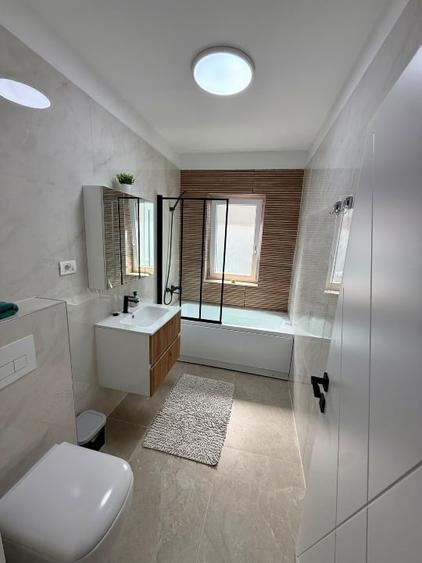 Apartament cu 2 camere decomandat în Giroc