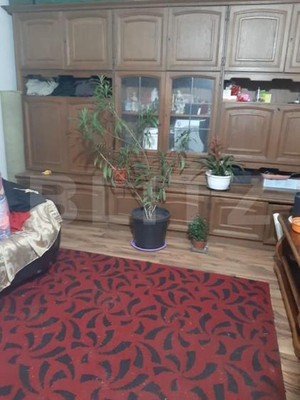 Casă individuală cu 3 camere cu Canalizare în Lazuri