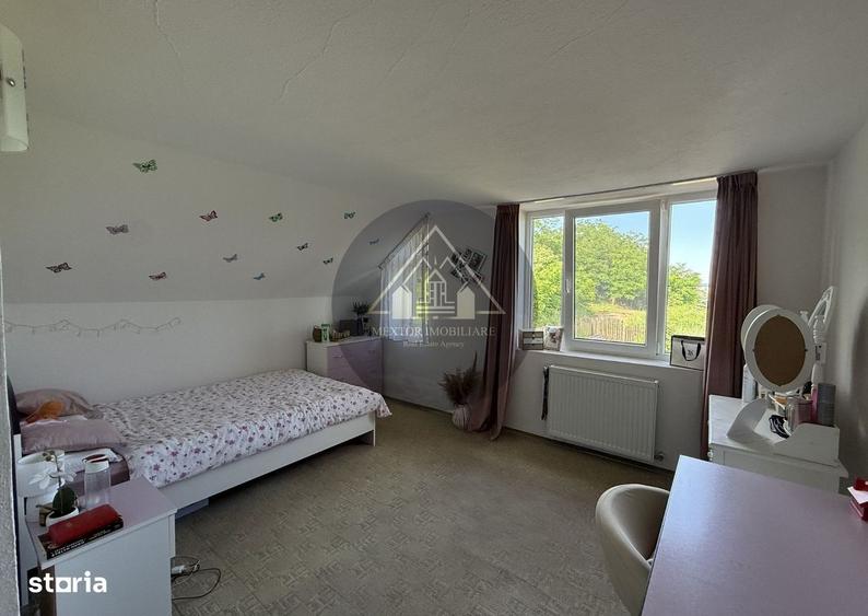 Casă cu 4 camere decomandat în Sebeș