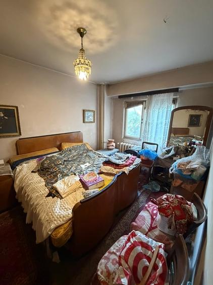 Apartament cu 3 camere decomandat în Tineretului