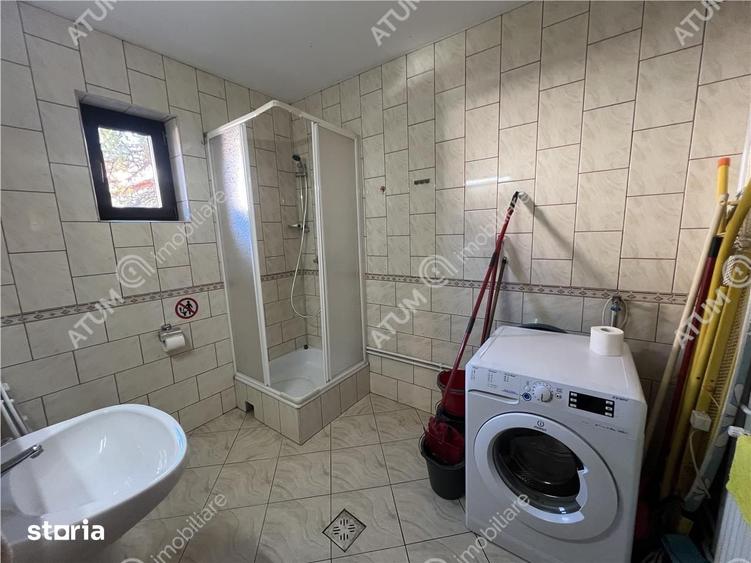 Spațiu comercial, de 210 mp, în Central