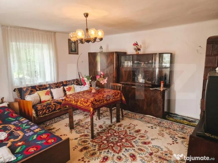 Casă cu 2 camere cu Teren 8290 Mp în Iclod