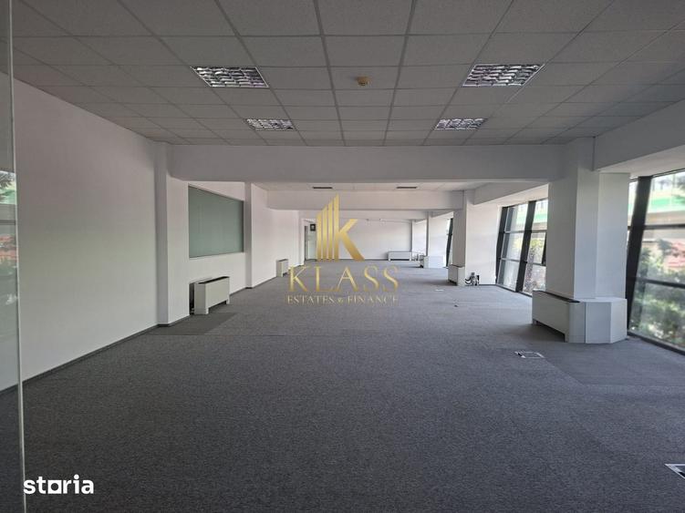 Spațiu comercial, de 260 mp, în Central